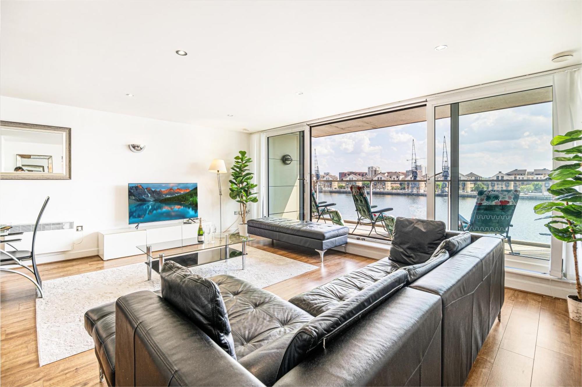 London Excel Waterfront Serenity Apartment Екстериор снимка